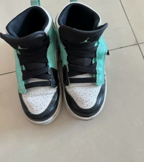 乔丹jordan儿童运动鞋28码 感兴趣的...