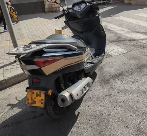 贝纳利银忍250 踏板摩托车 16 年 7...