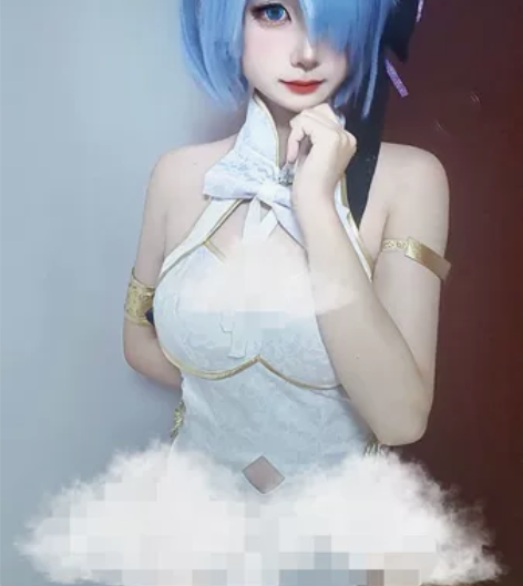 蕾姆优雅美人cos s/m能穿 衣服?蕾姆...