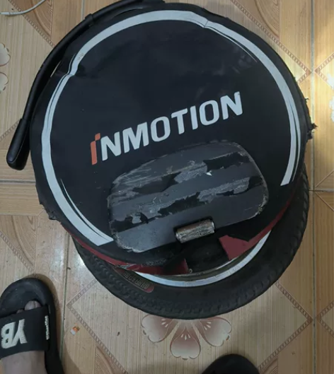 乐行天下v10F  6900公里左右，照明...