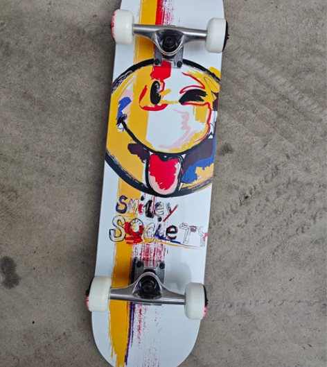 原价899的DBH专业滑板现在150抛售！...