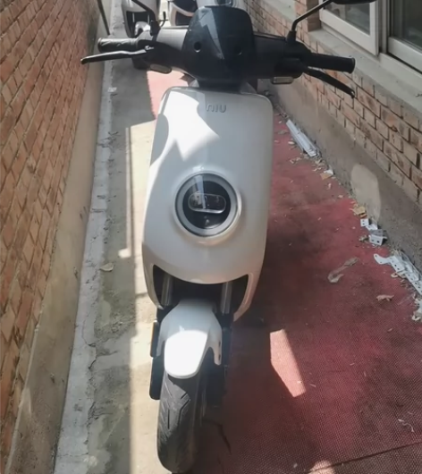 出售特价小牛电动车京牌，动力版，续航40公...