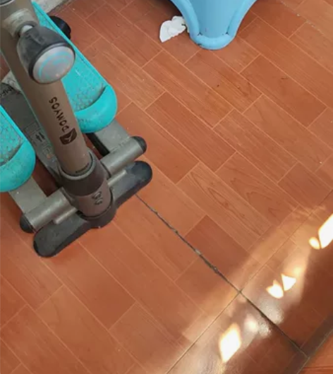 低价处理健身器材，有需要的联系我 踏步机家...