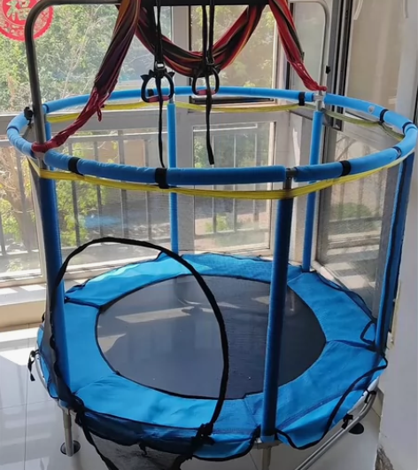 【低价清仓】儿童室内蹦蹦床带单杠护网多功能...