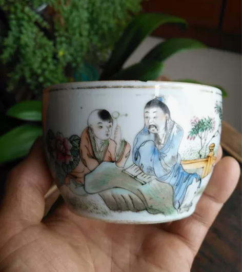 桐华居粉彩浅绛彩彩绘人物故事纹盖缸体，缺盖...