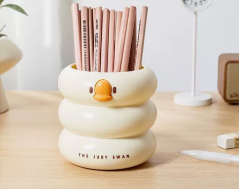 饰品店不干了，含泪出小黄鸭子笔筒收纳盒大容...