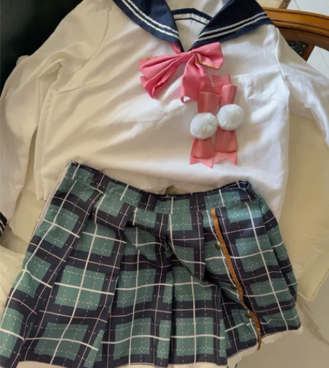 悠窝窝家的，有一个黄色的马甲不知道还能不能...