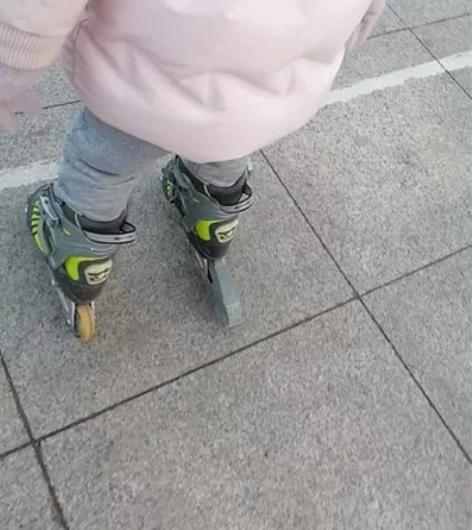 micro米高轮滑鞋s码(29-32)，可...