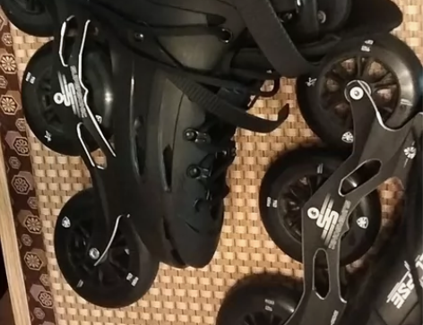 这个是孩子辽宁省中考体育轮滑下来的新鞋 ，...