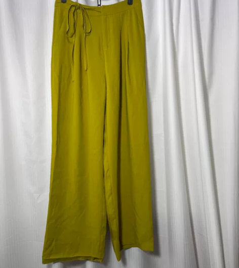 女士高腰休闲裤阔腿裤长裤，几乎全新，品质很...