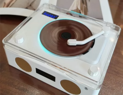 【7月新品顺丰送】带氛围灯的正品明瞭CD机...