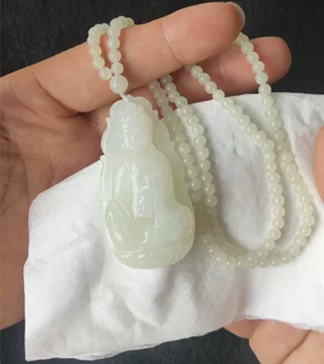 福利款，和田玉俄料的观音，青海料的链子，玉...