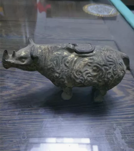 鎏金犀牛樽， 感兴趣的话点“我想要”和我私...