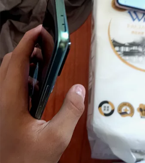 ?红米K50pro刚买不到一个月  急用钱...