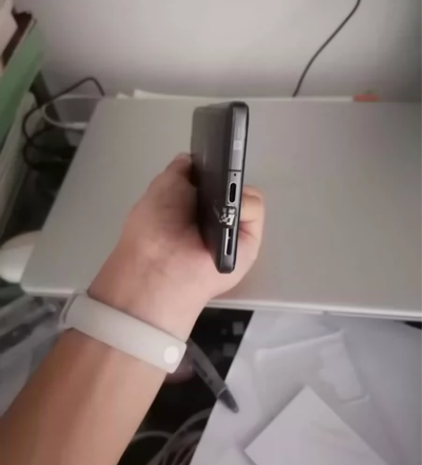 红米k50电竞版，全员无修打游戏嘎嘎流畅，...