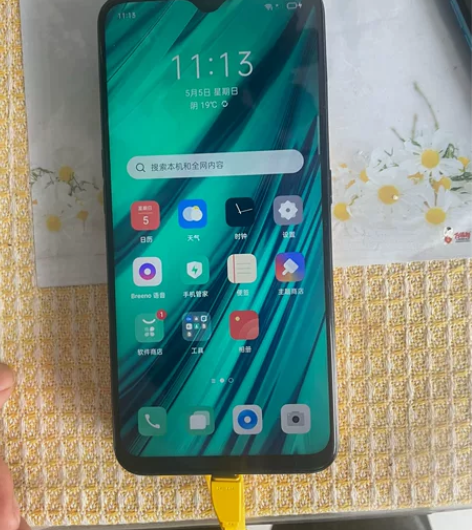 oppoa9，成色如图，正常使用，用不上了...