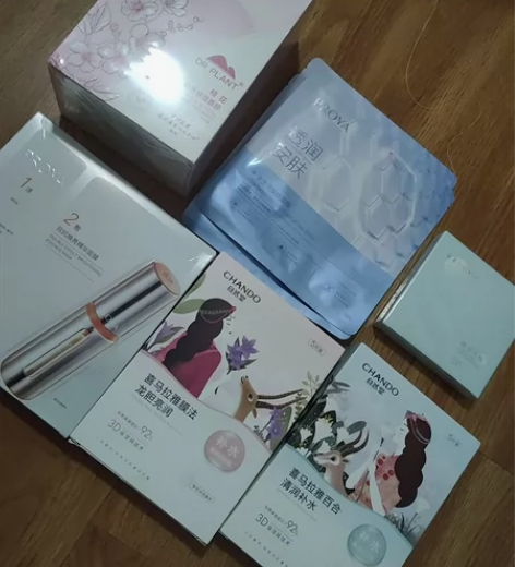 闲置未拆封面膜，买太多了用不完 除珀莱雅双...