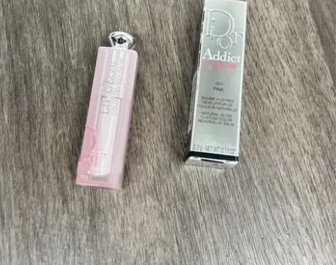 迪奥新款变色唇膏001，全新未拆封，表姐赠...