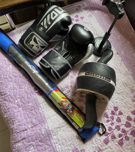 拳击一套训练装备，拳击手套，臂力棒60公斤...