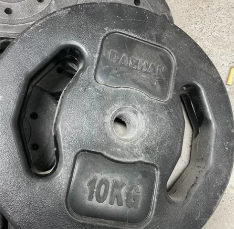 闲置哑铃片,一块钱一公斤。想要多少拿多少,...