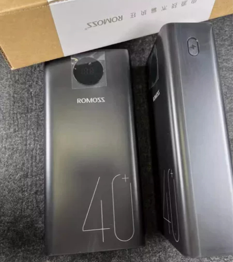 全新未拆封罗马仕40000毫安充电宝超大容...