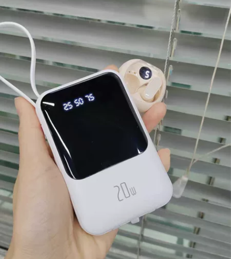 【全新包邮】充电宝20000毫安大容量快充...