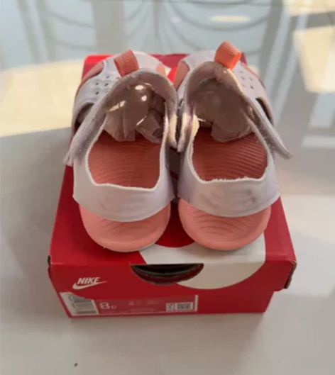 Nike童鞋，内长140mm，25码，专卖...