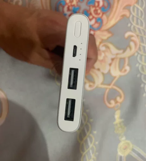 小米移动电源2，原装正品，全新未使用，能充...