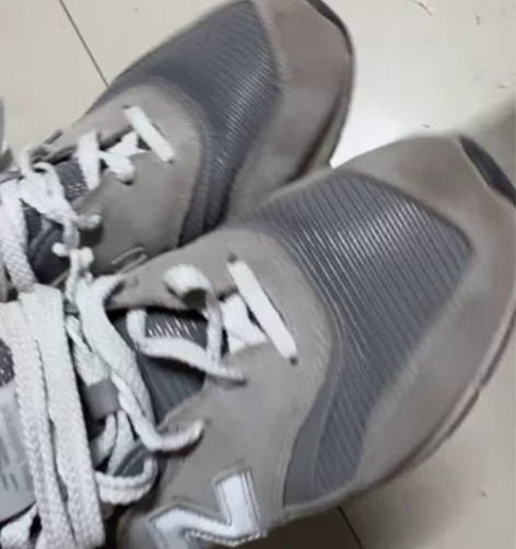 新百伦跑步鞋 成色如图 灰色 一口价不墨迹...