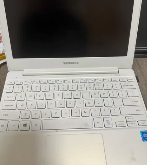 三星笔记本电脑，电脑两年没开机了，电源忘了...