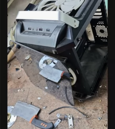 电脑机箱，。空架子 感兴趣的话点“我想要”...