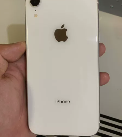 女生自用iPhoneXR 白色128G备用...
