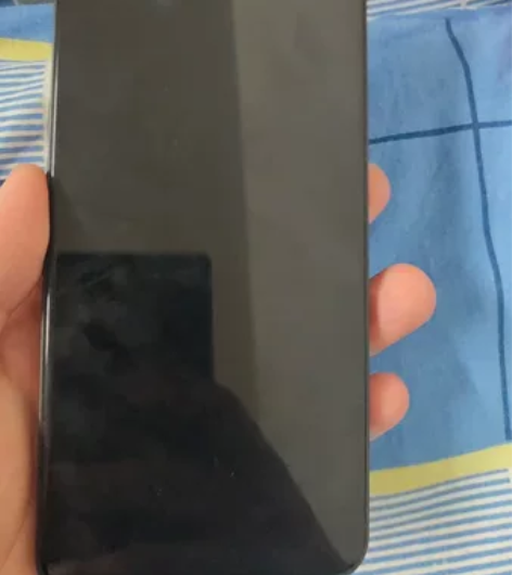 ?一加ACE  12?256天机8100m...