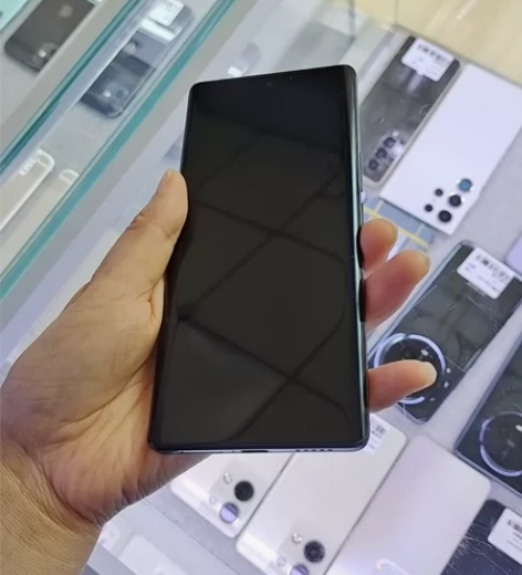 ?vivos16，8+256，黑色，没有维...