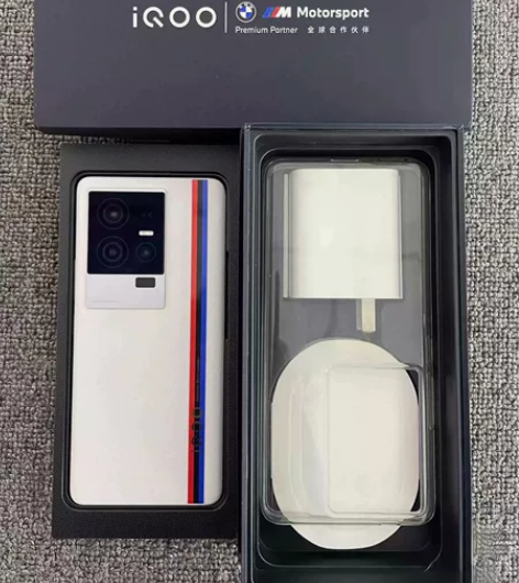 vivo iQOO 11传奇版全原装无拆修...