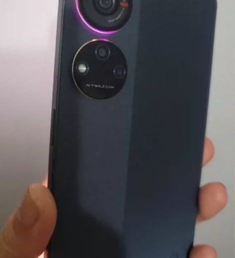 中兴 Axon40 Ultra 12+51...