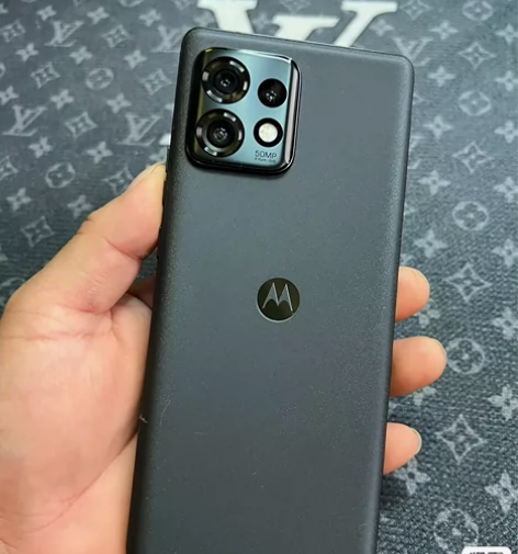 摩托罗拉x40全新，就拆机验货，忘了退了，...