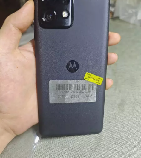 摩托罗拉X40 12+512 国行应用六开...