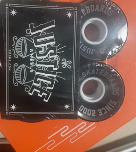 全新没拆封沸点全能轮 包邮出 感兴趣的话点...