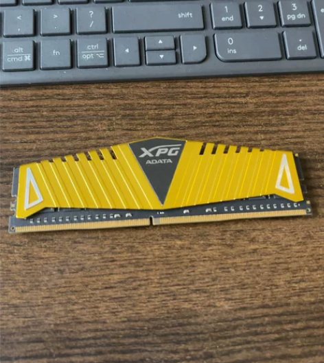 威刚xpg内存条  16g 3200 频率...