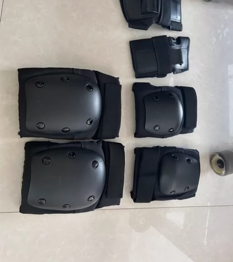 护膝 护腿 护手腕 与滑板一起卖 可小刀 ...