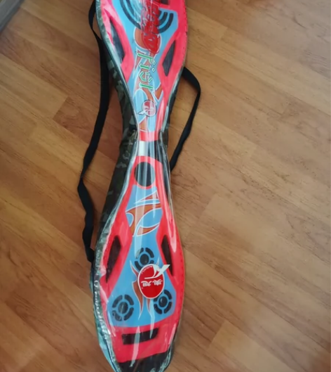 蛇形滑板，玩儿过一两次，一直放着，9成新，...