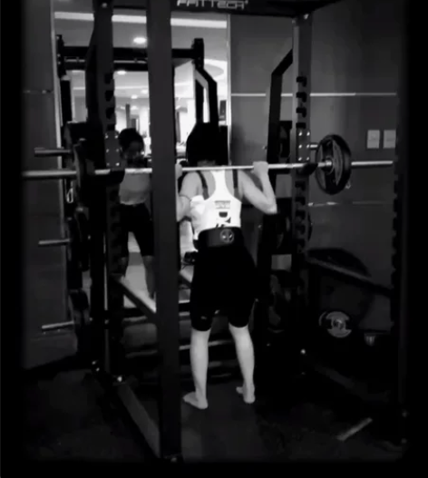 专业运动健身指导，让身体逆生长！ 运动是科...