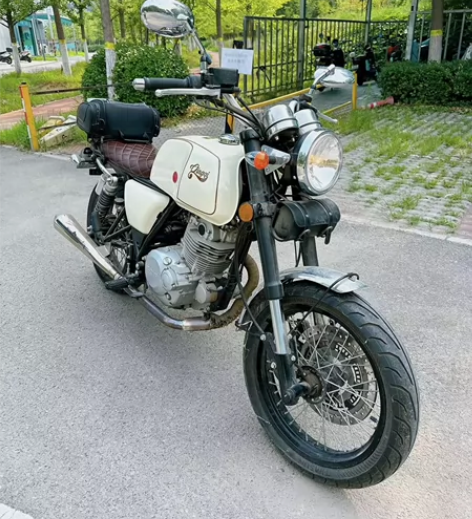 轻骑复古摩托 19年公户  3000公里?...