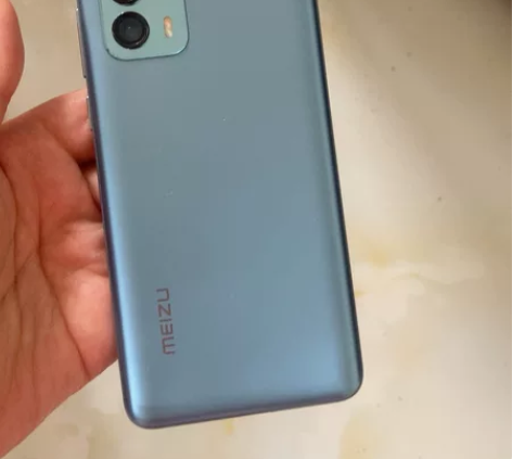 魅族18，，包邮，功能完好无拆无修，成色挺...