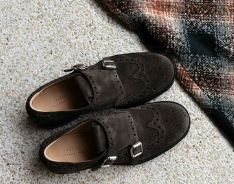 【2月2日】雕花孟克双扣开边珠黑色女士休闲...