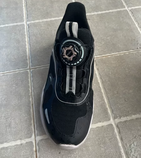 安踏夏季运动鞋女孩一季37码 感兴趣的话点...