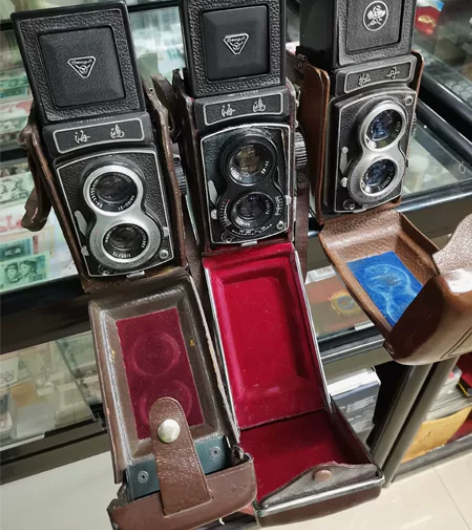 老海鸥相机  牡丹相机，外观完整完好，无拆...