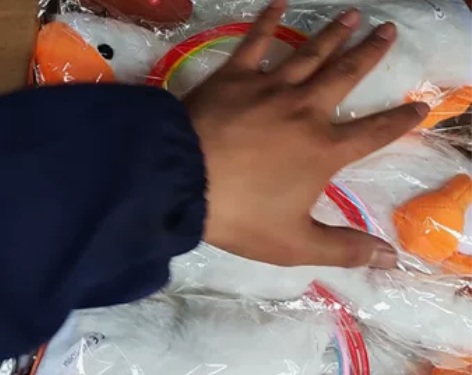 套圈玩具套不中鸭套大鹅套圈玩具网红小黄鸭婚...