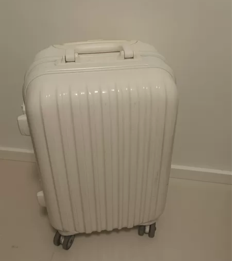 绝对正品日本ito行李箱 白色20寸 有购...